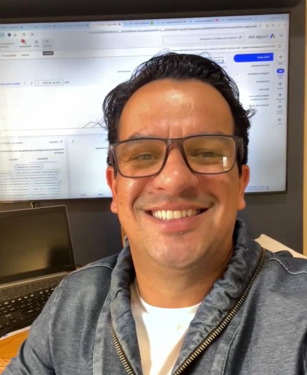 Fábio — especialista em Google Ads para psicólogos